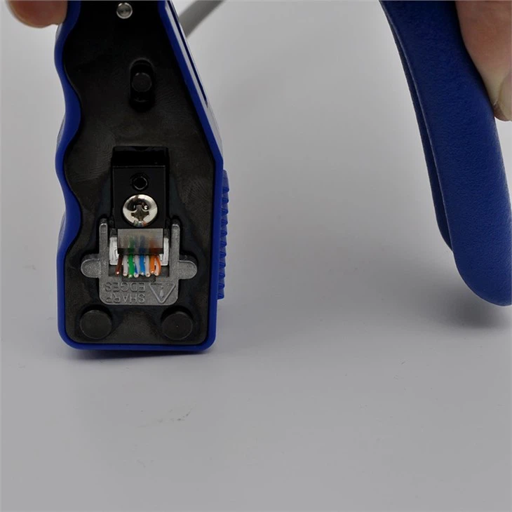 Wire Crimper 2 in 1 Cable Stripping And Crimping Plier