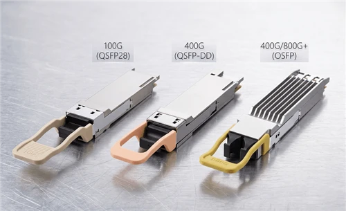 QSFP-DD 対 OSFP: 400G トランシーバー選択ガイド