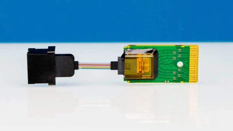 While copper cables can usually reach within and adjacent racks, optical modules can be used to span longer distances. However, there's a catch. Optical modules use different technologies to span different distances at different speeds. While copper cables can usually reach within and adjacent racks, optical modules can be used to span longer distances. However, there's a catch. Optical modules use different technologies to span different distances at different speeds.